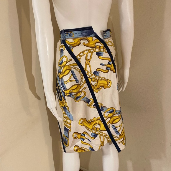 Christian Dior by John Galliano White Silk Horsebit Print Skirt Size: 40/8 - Picture 4 of 7